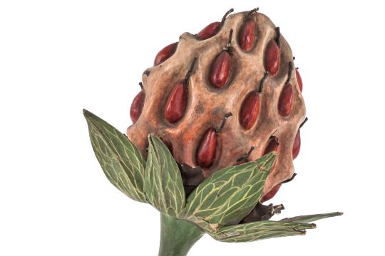 Modèle en papier mâché d'une fraise 